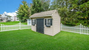  Photo 40