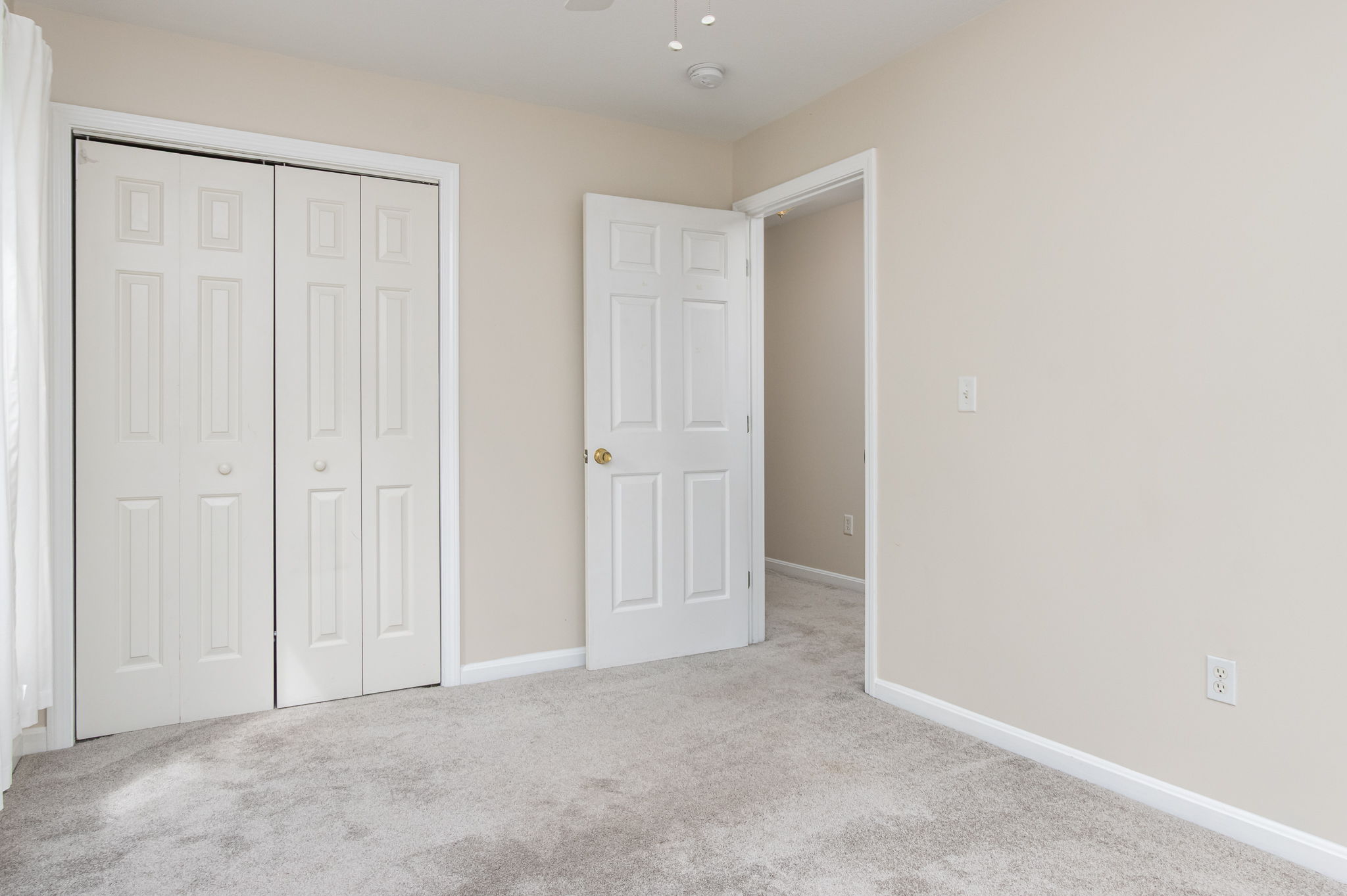 Bedroom2-3