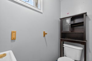  Photo 32