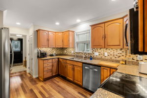 11 Evans Rd, Peabody, MA 01960, USA Photo 41