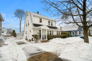 11 Evans Rd, Peabody, MA 01960, USA Photo 16