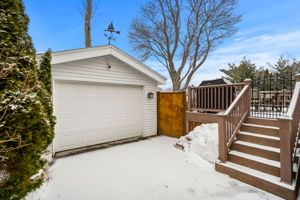 11 Evans Rd, Peabody, MA 01960, USA Photo 18