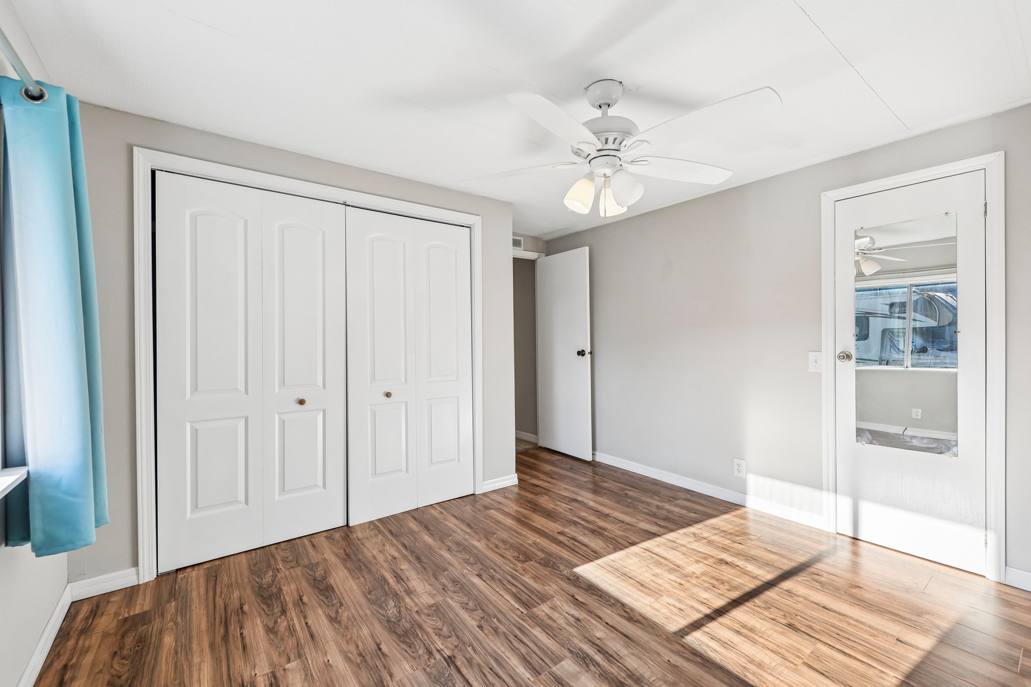 Florence Blvd-S2309-020.jpg