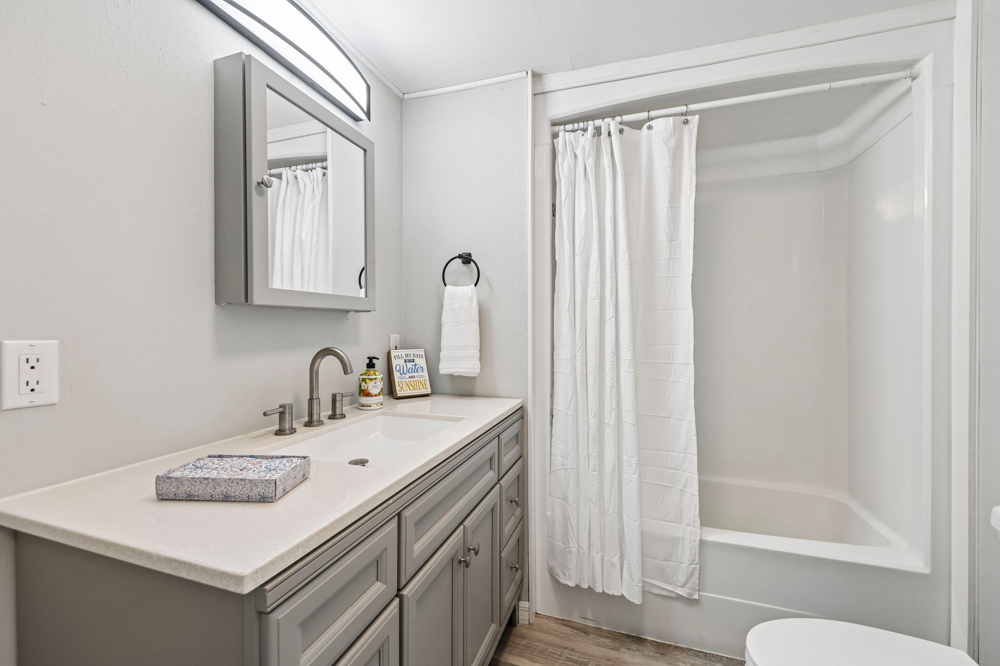 Florence Blvd-S2309-021.jpg