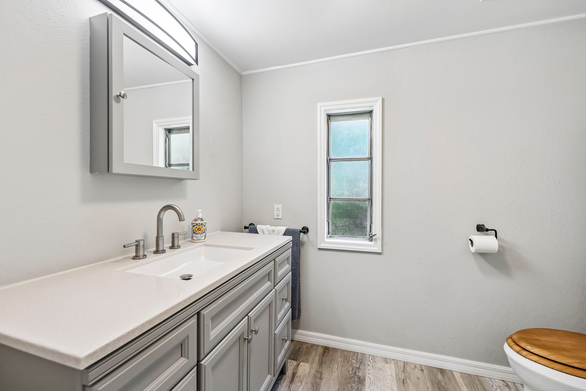 Florence Blvd-S2309-026.jpg