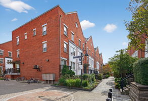 11 Frances Loring Ln 1, Toronto ON
