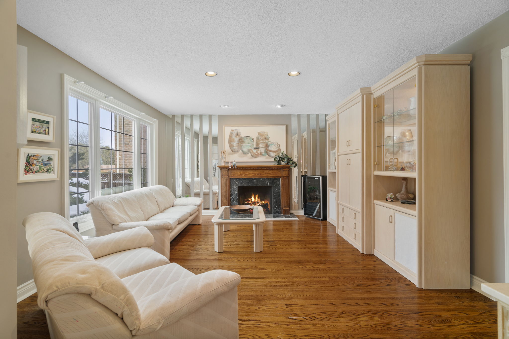11 Glenarden Crescent Richmond Hill, ON L4B 2G3