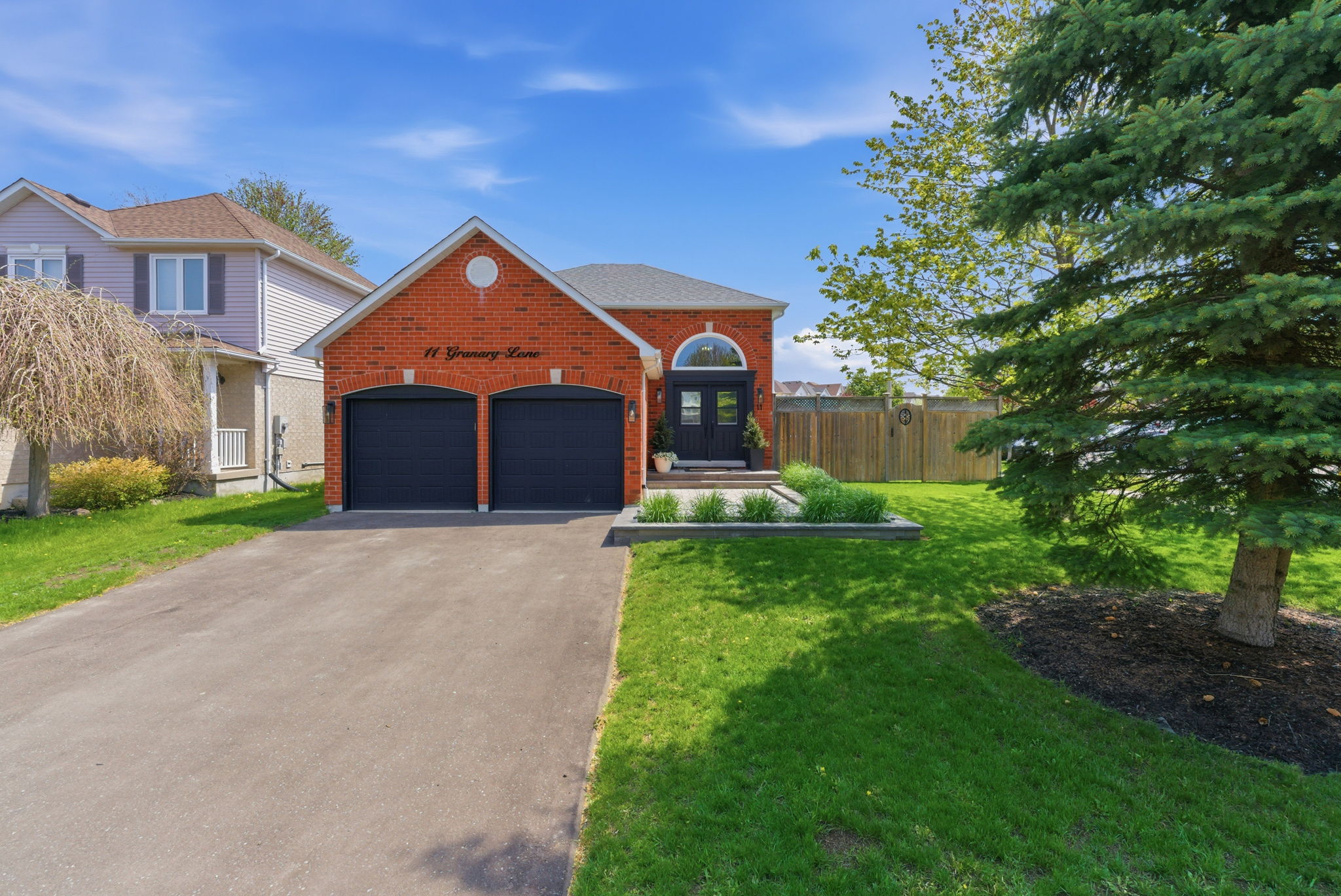  Photo 11