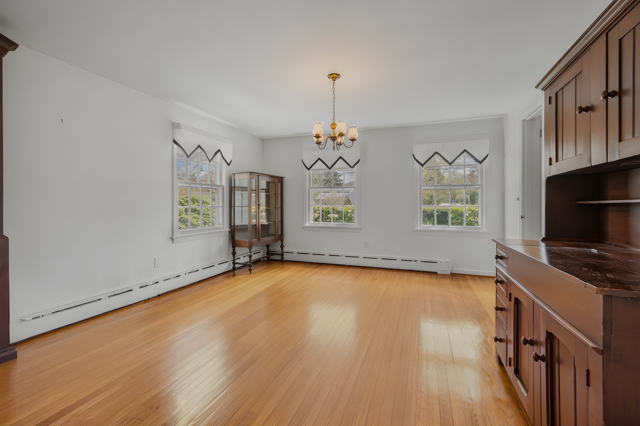 11 Heath St, Groton'-26 furniture removed.jpeg