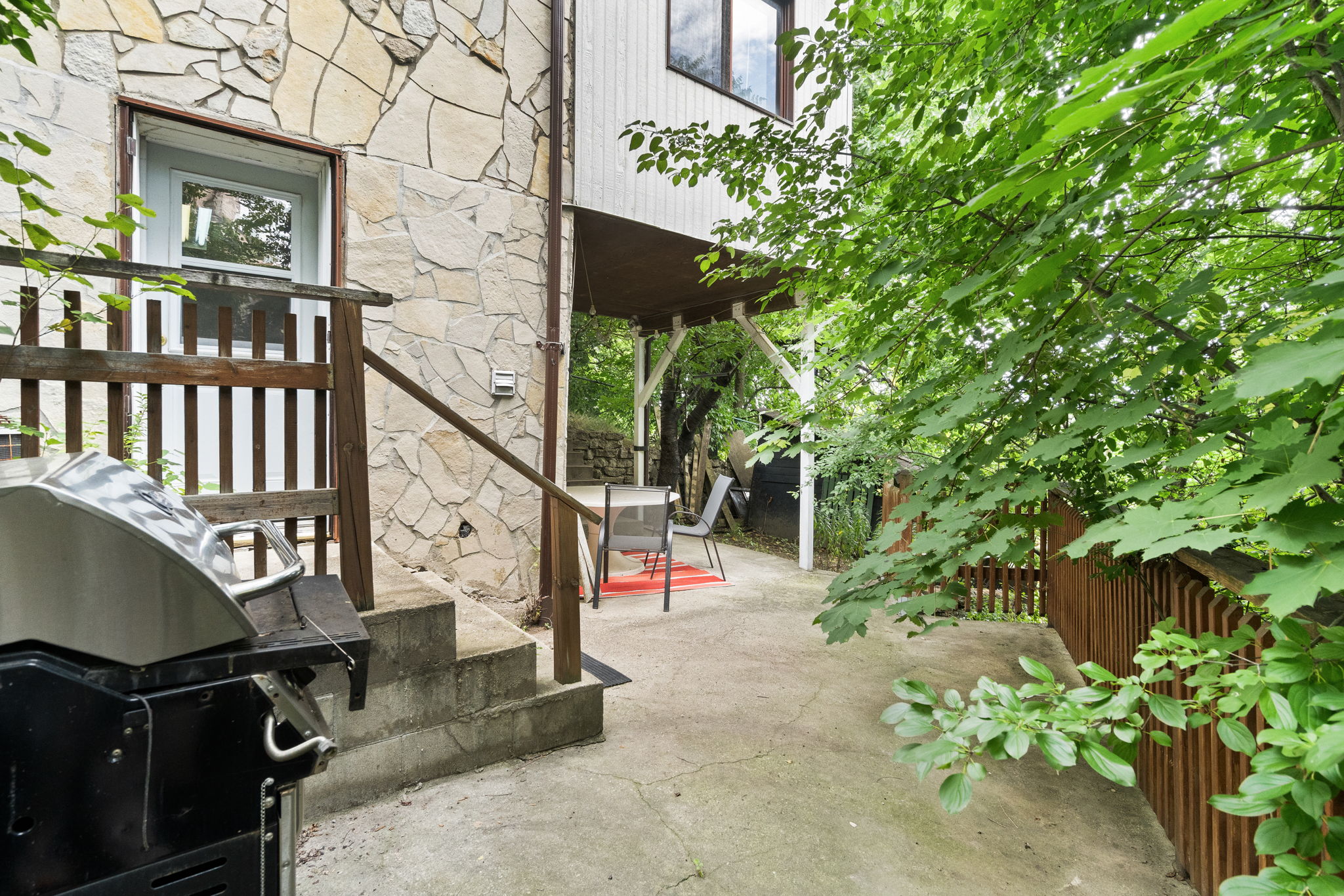  Photo 47