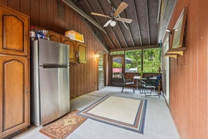 Hustis Rd-S0609-013.jpg