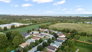  Photo 40