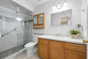  Photo 23