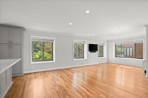 Living/Dining Room Area