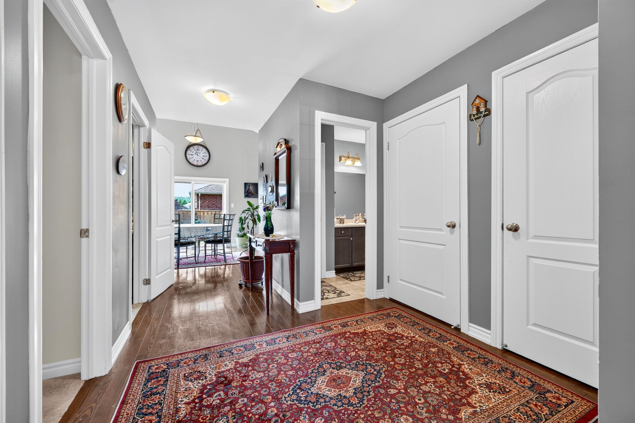  Photo 12