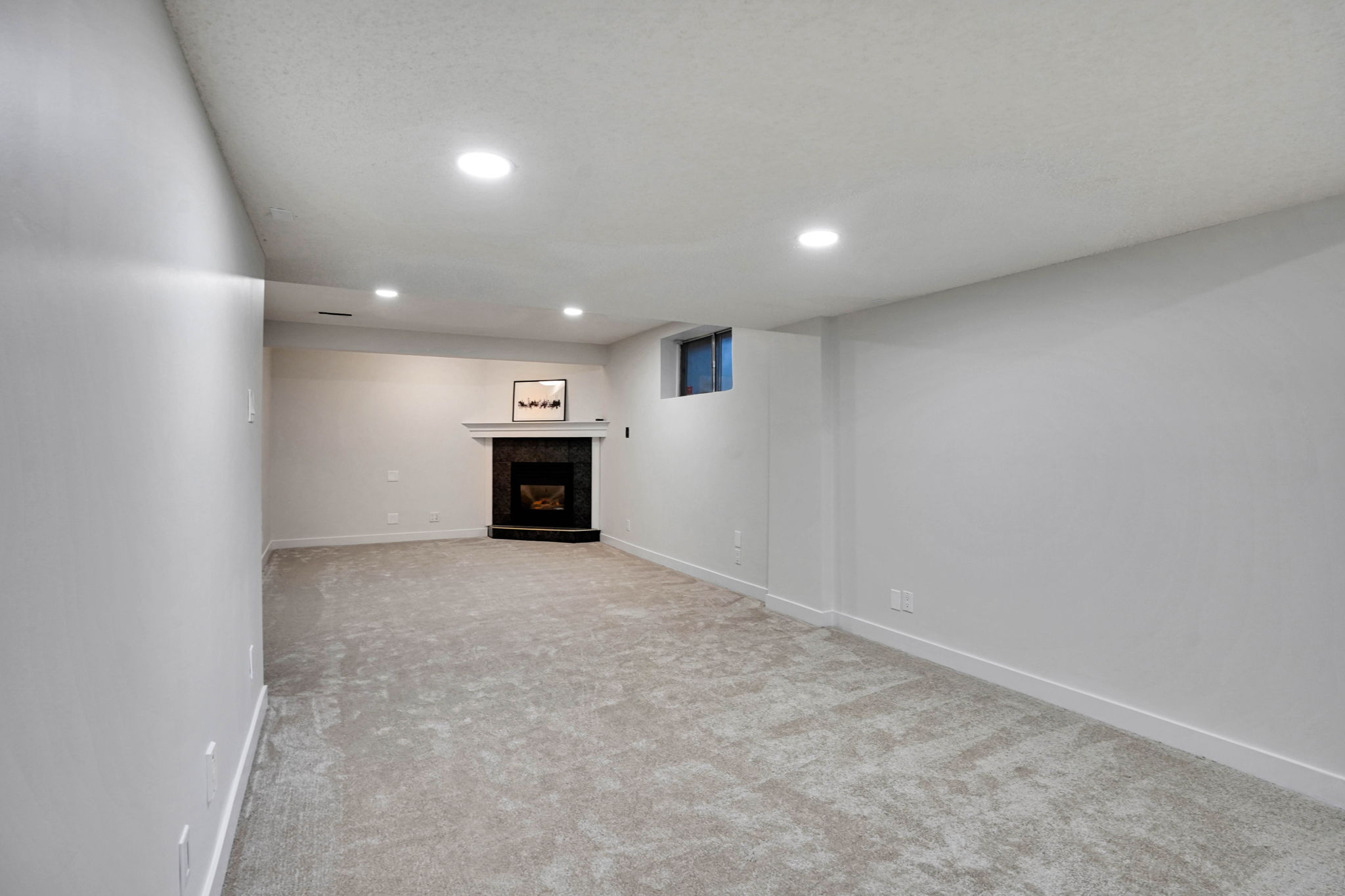  Photo 71