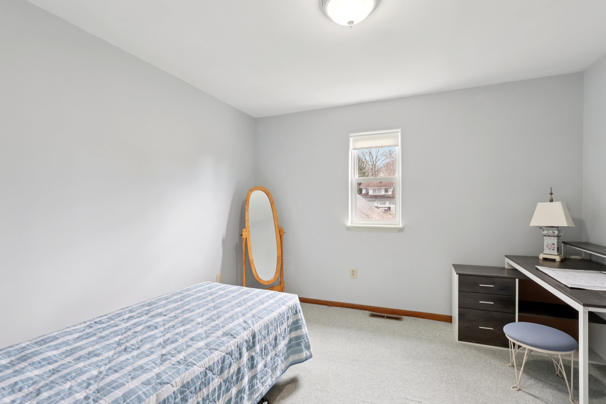 Mill St-S2003-018.jpg