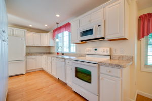  11 Mohegan Square, Mansfield, CT 06250, US Photo 10