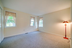  11 Mohegan Square, Mansfield, CT 06250, US Photo 16