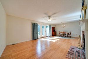  11 Mohegan Square, Mansfield, CT 06250, US Photo 2