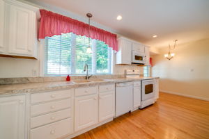  11 Mohegan Square, Mansfield, CT 06250, US Photo 9
