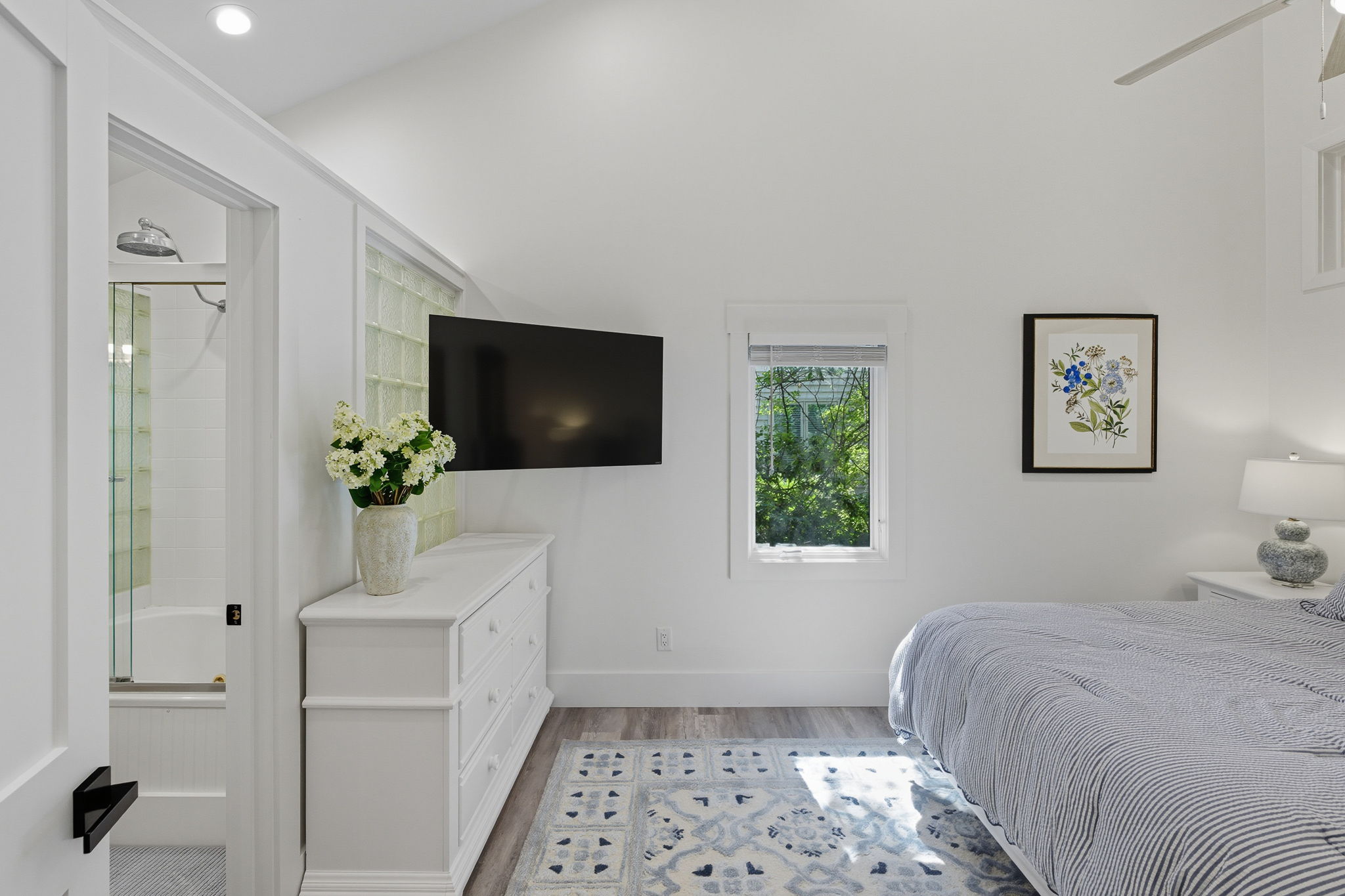 Guest Bedroom 2 with Volume ceilings.