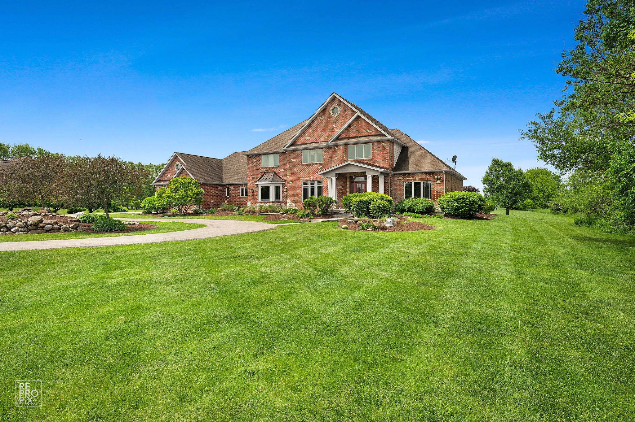 11N720 Muirhead Rd, Elgin, IL 60124_007