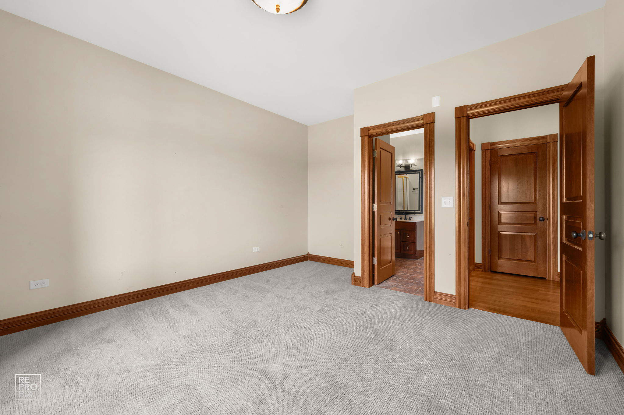 11N720 Muirhead Rd, Elgin, IL 60124_022