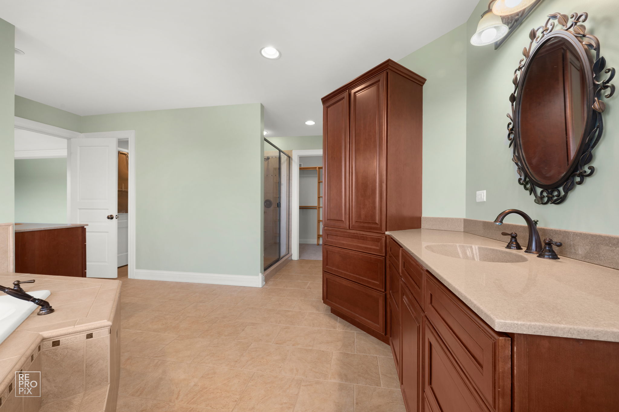 11N720 Muirhead Rd, Elgin, IL 60124_028