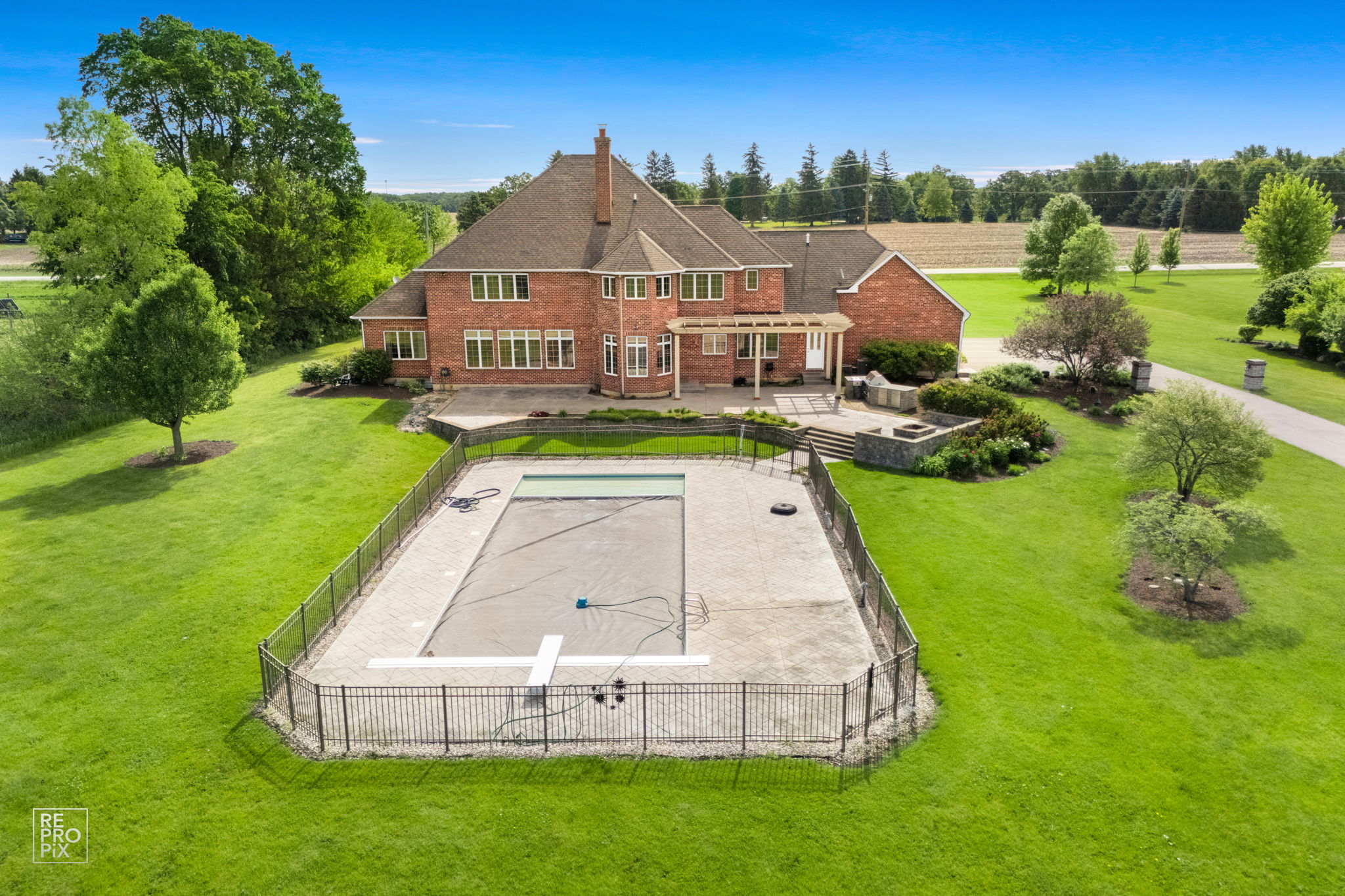 11N720 Muirhead Rd, Elgin, IL 60124_049