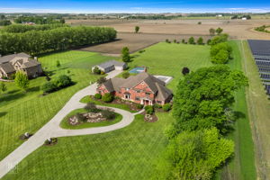 11N720 Muirhead Rd, Elgin, IL 60124_001