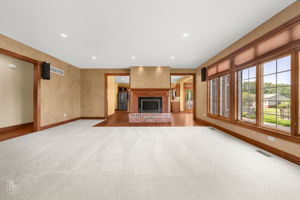11N720 Muirhead Rd, Elgin, IL 60124_013