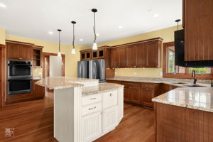 11N720 Muirhead Rd, Elgin, IL 60124_017