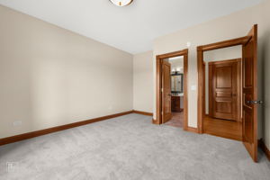 11N720 Muirhead Rd, Elgin, IL 60124_022