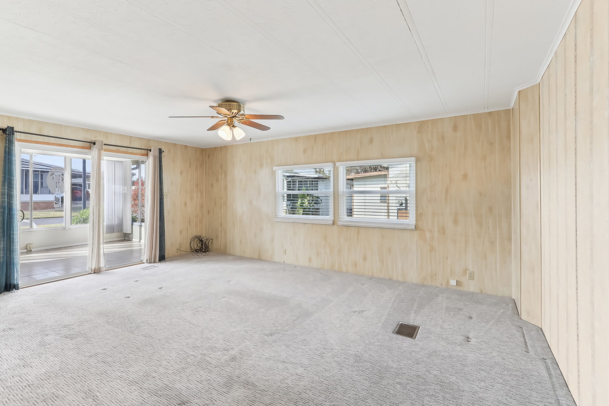 Orangewood Dr-008.jpg
