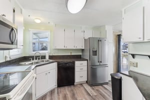 Orangewood Dr-018.jpg