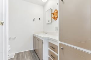 Orangewood Dr-028.jpg