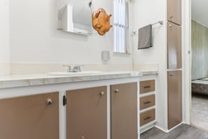 Orangewood Dr-030.jpg