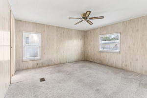 Orangewood Dr-025r