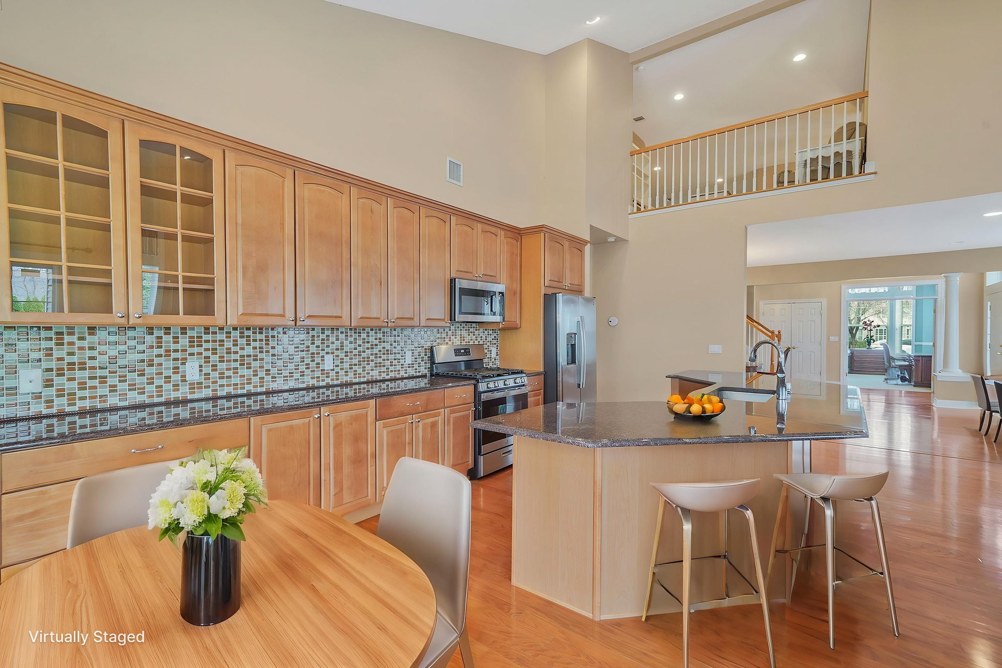 19106 sending 0077 virtually staged.jpeg