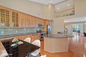 19106 sending 0077 virtually staged.jpeg