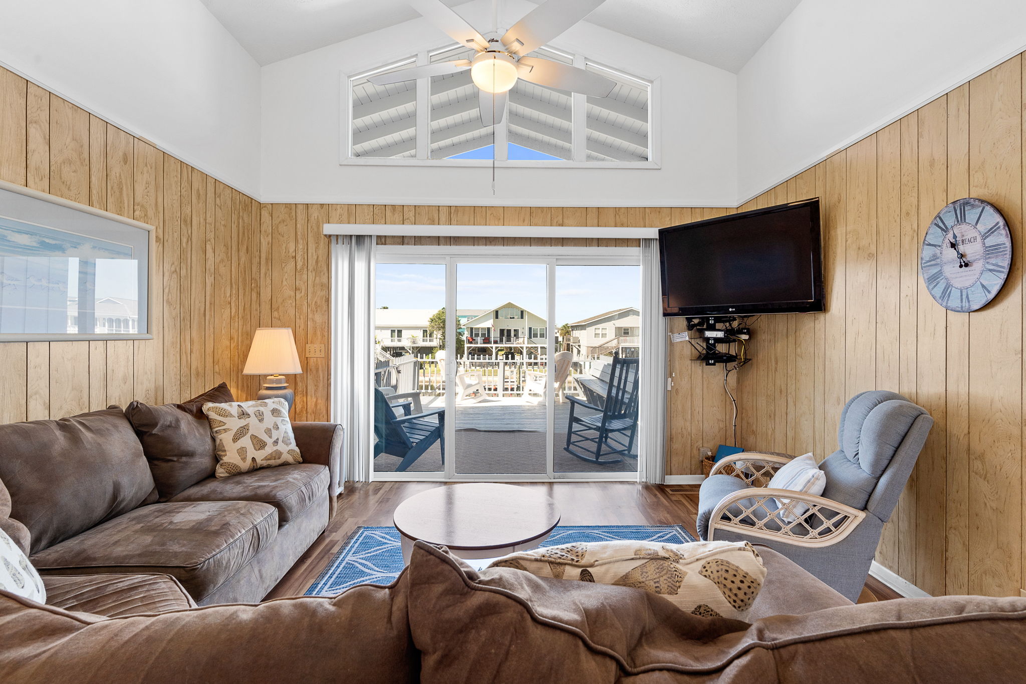  Photo 47
