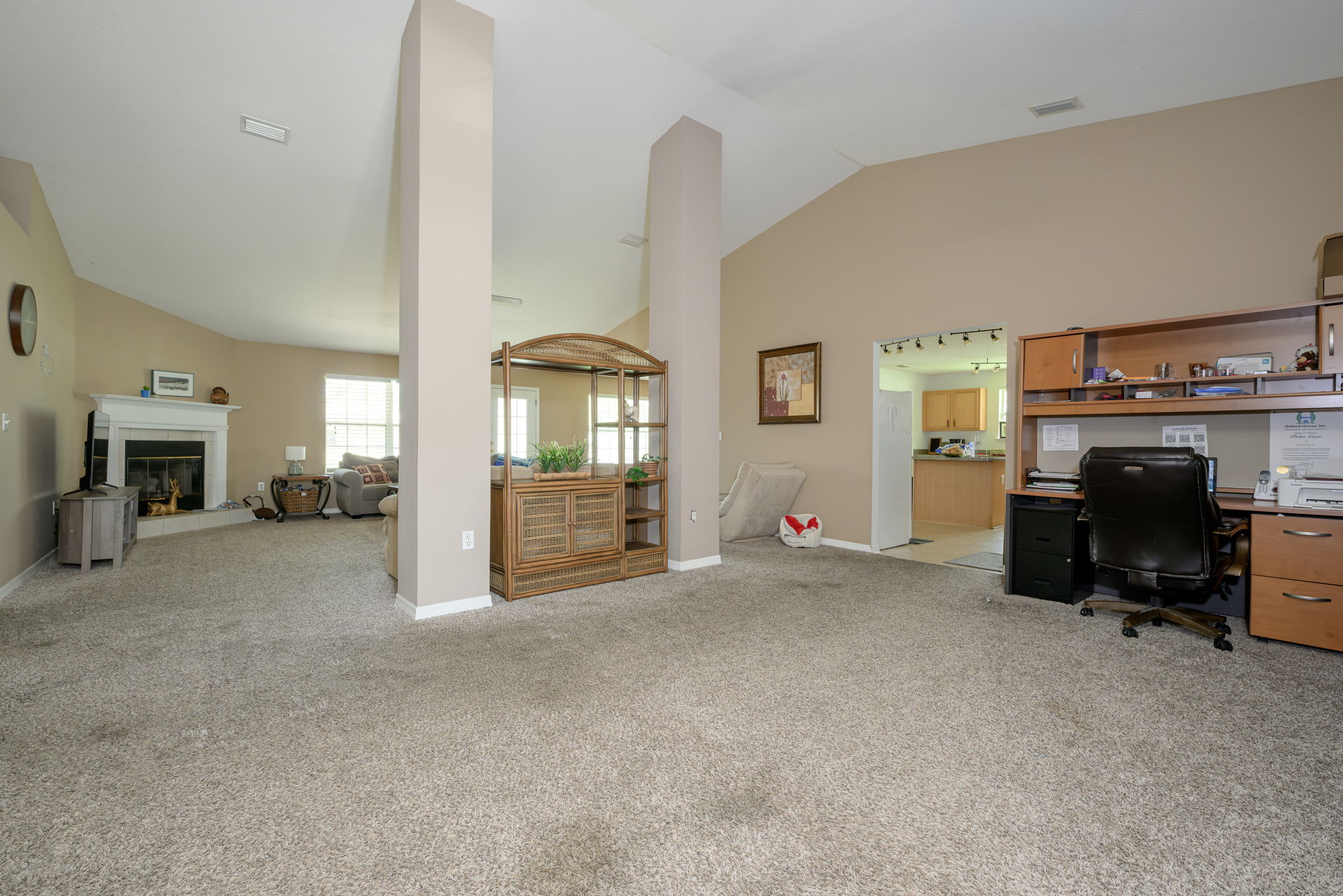  Photo 12