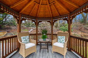 11 Ridge St, Winchester, MA 01890, USA Photo 3