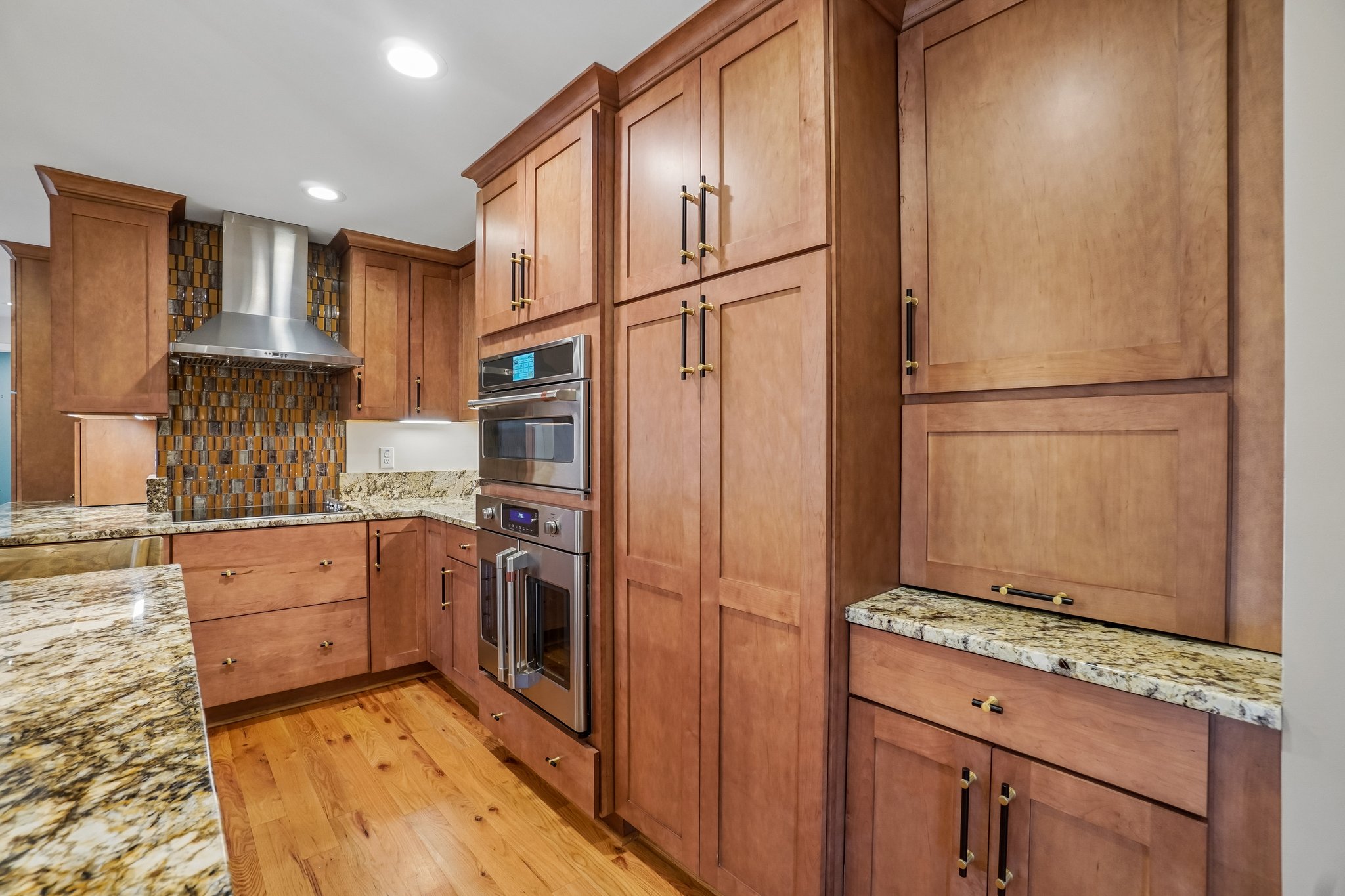 Ridgewood Ave-S1308-020.jpg