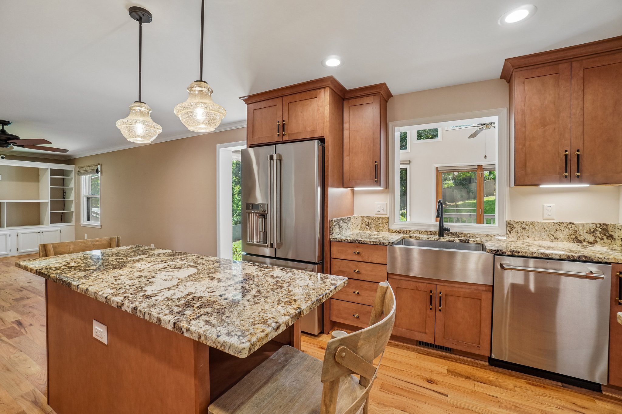 Ridgewood Ave-S1308-022.jpg