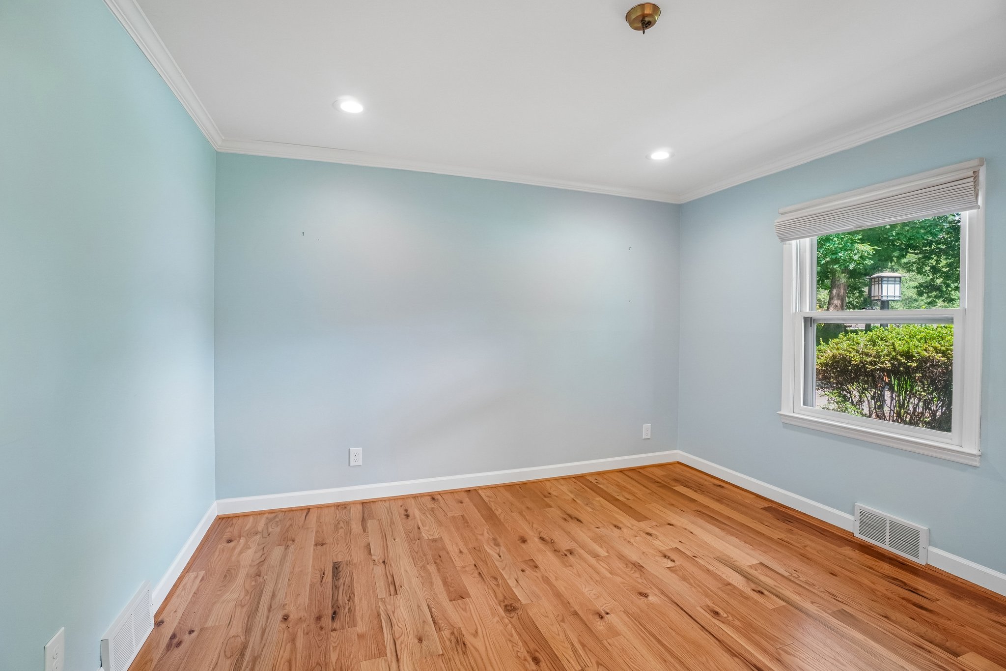 Ridgewood Ave-S1308-027.jpg