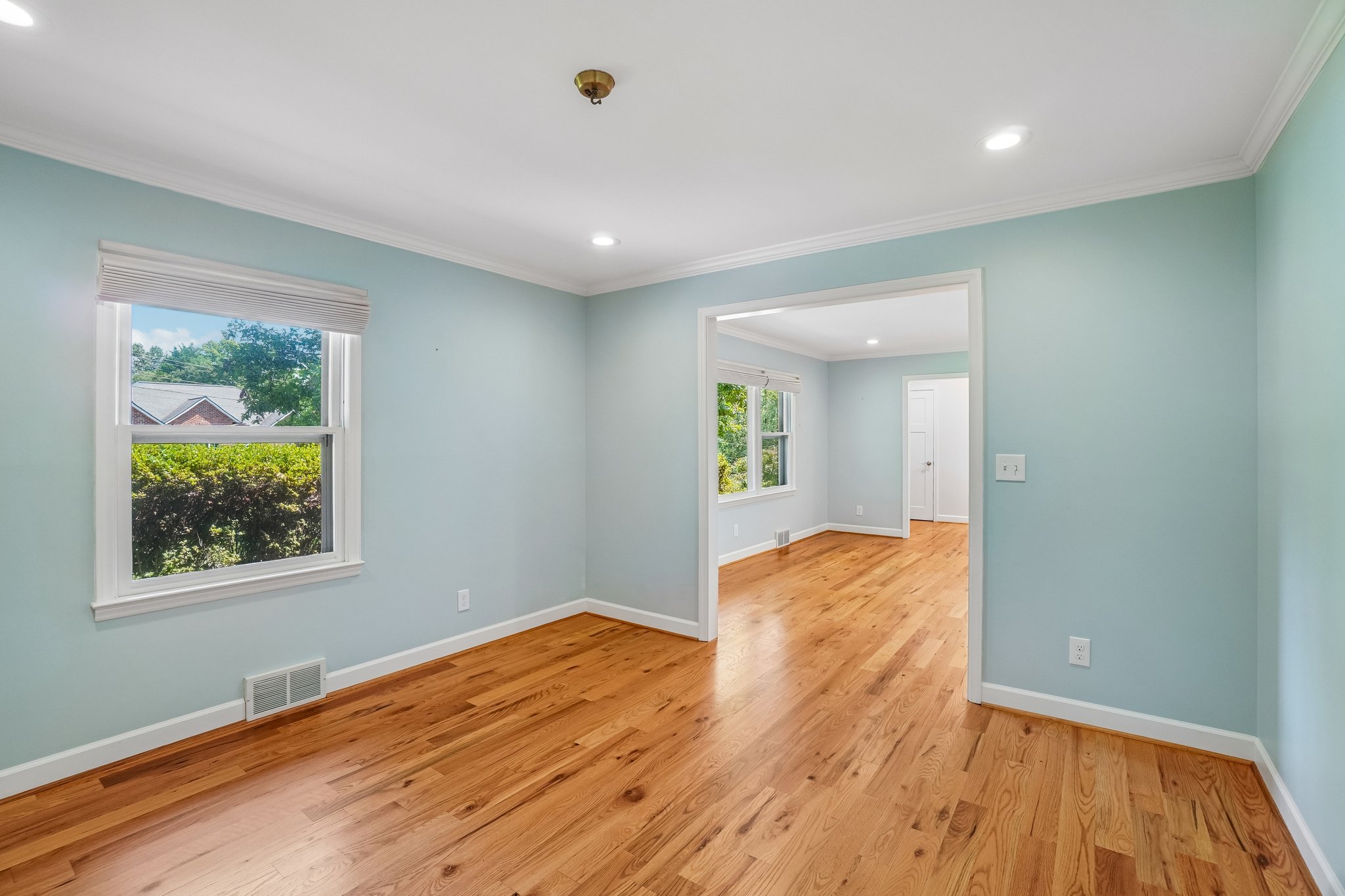 Ridgewood Ave-S1308-028.jpg