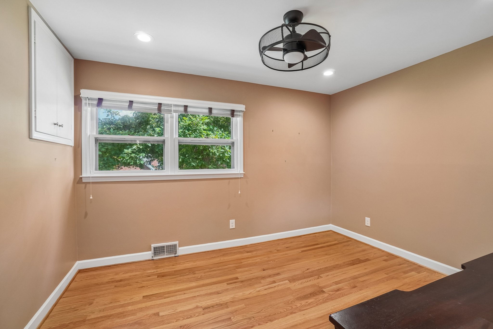 Ridgewood Ave-S1308-032.jpg
