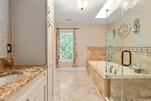  Photo 89